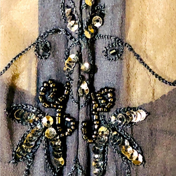 💋 NEW LOWER PRICE‼️
Carol Horn’s 100% Silk Sequence, Embroidered Top Med. 1970 - Picture 6 of 16